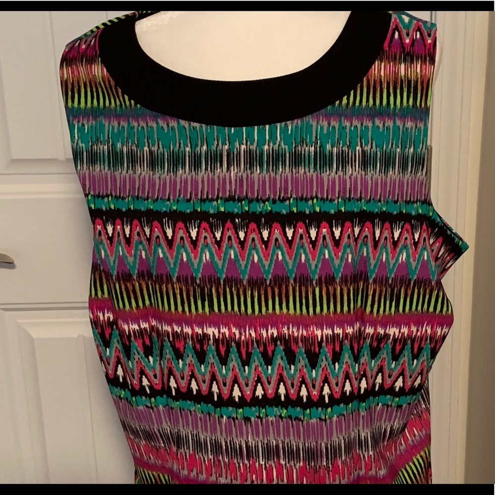Sleeveless dress multicolored